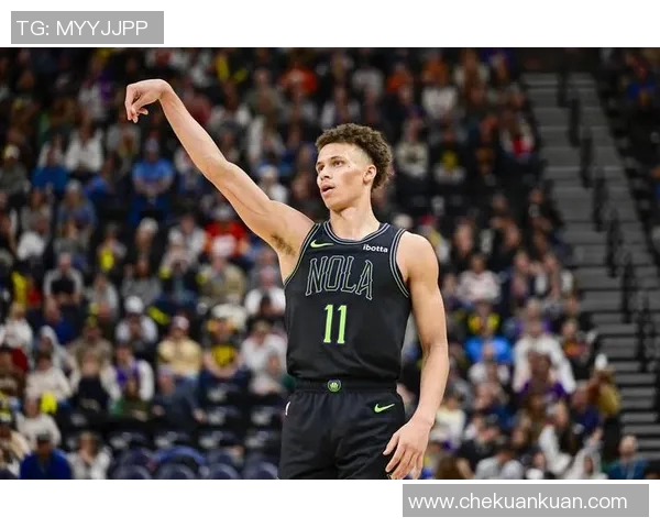 戴森丹尼尔斯的崛起之路：从青涩新秀到篮球明星的成长历程